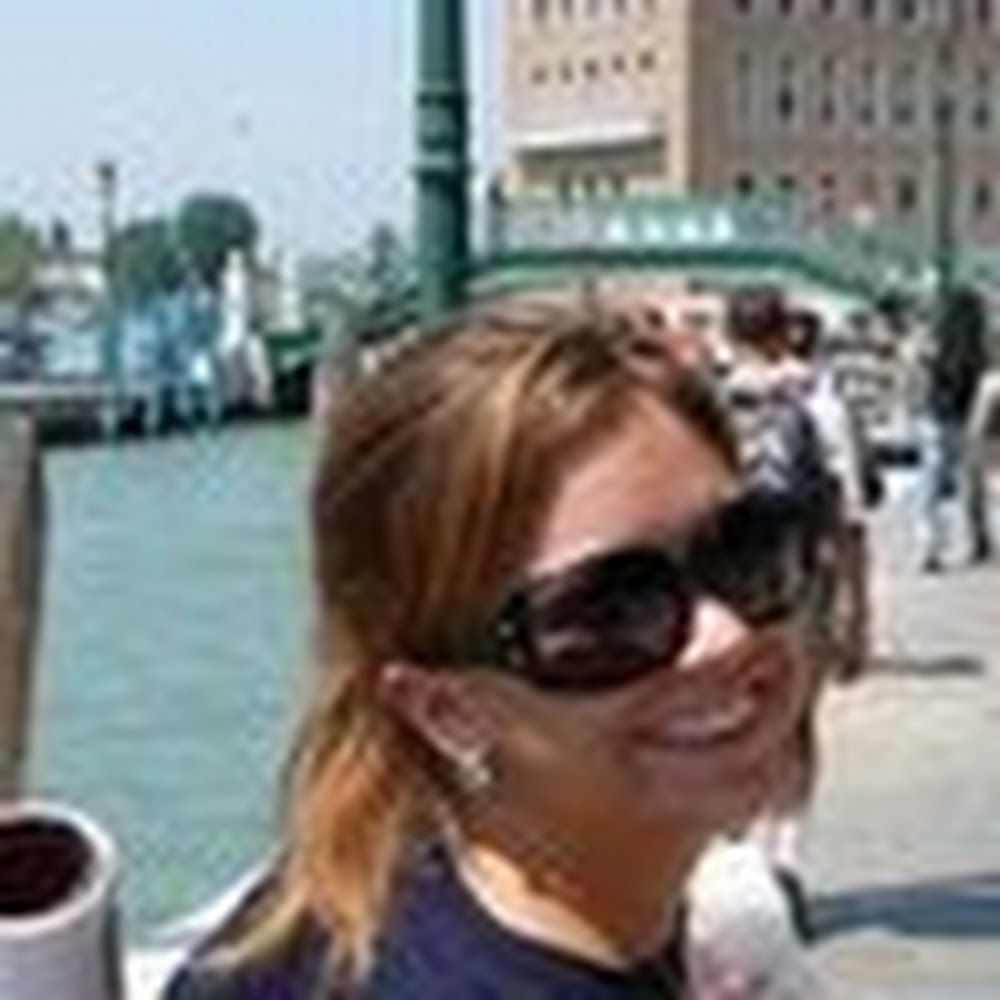 Meet your Posher, Corinne